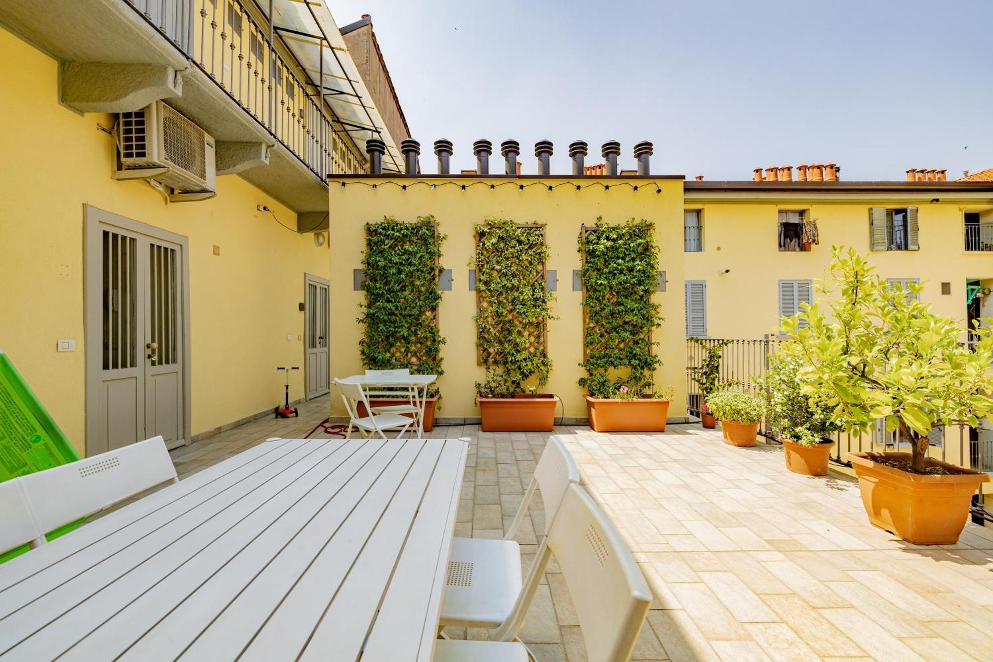 Vintage Gem - 8 Min Duomo Apartment มิลาน ภายนอก รูปภาพ